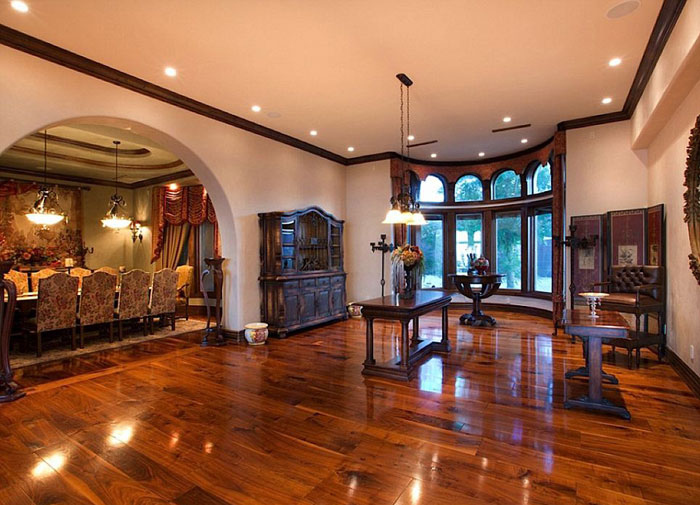Chọn sàn gỗ cho nhà mang phong cách cổ điển